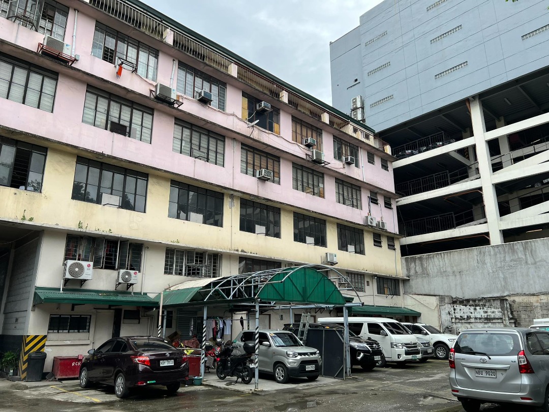 4 STOREY COMMERCIAL BUILDING FOR SALE ALONG QUEZON AVE. QUEZON CITY
