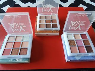 9 Colour Eyeshadow Palette