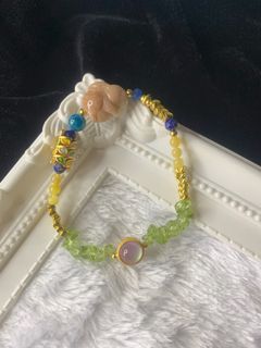 天然青金石💙蜜蠟💛綠橄欖💚珊瑚玉帶花玉兔🐰沙金設計款彈性手鍊