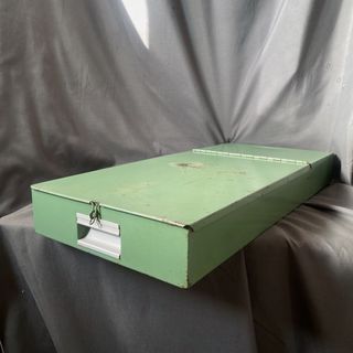 {{ 老叢 }}🗄綠色扁型鐵皮文件箱