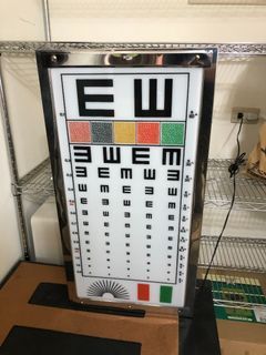 視力燈箱