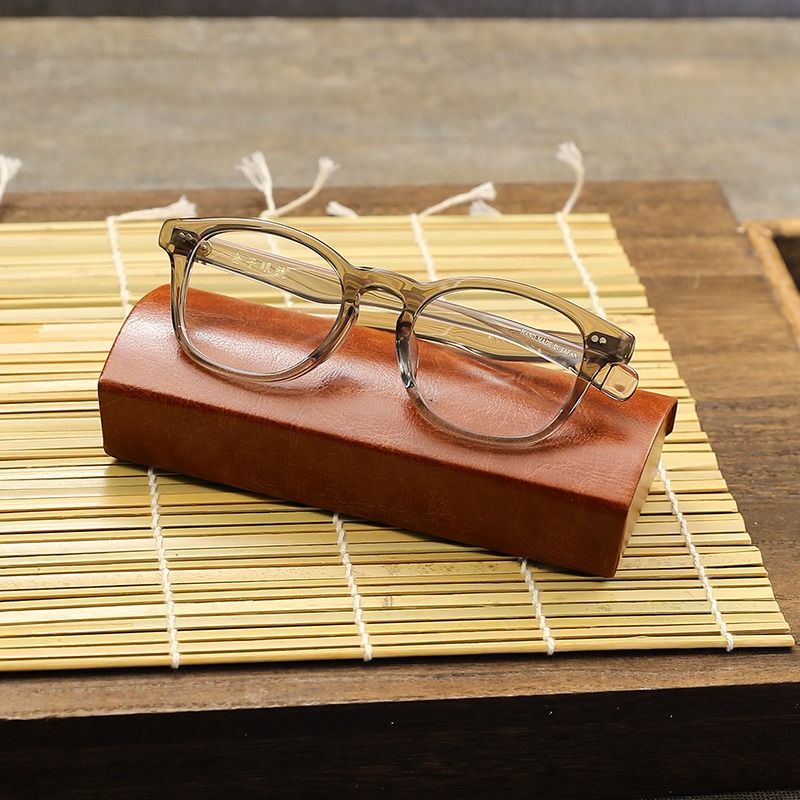 金子眼鏡KC82 LBR SIZE: 51-21-145, 男裝, 手錶及配件, 眼鏡- Carousell