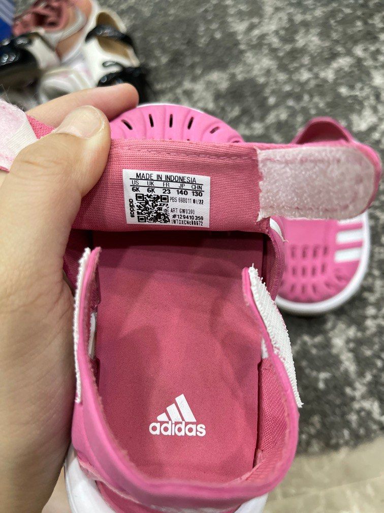 Adidas kid shoes indonesia clearance