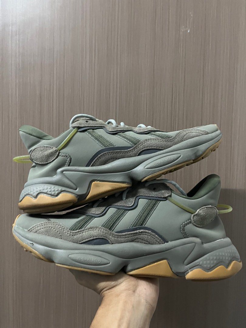 Adidas ozweego deals saga