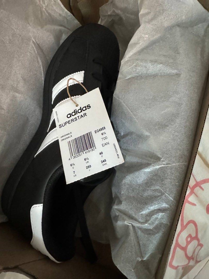 Price to clear Adidas Superstar Black UK6.5 US7