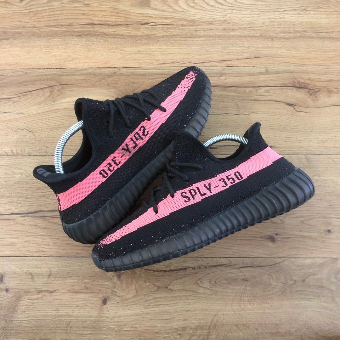 Sepatu adidas yeezy top pink