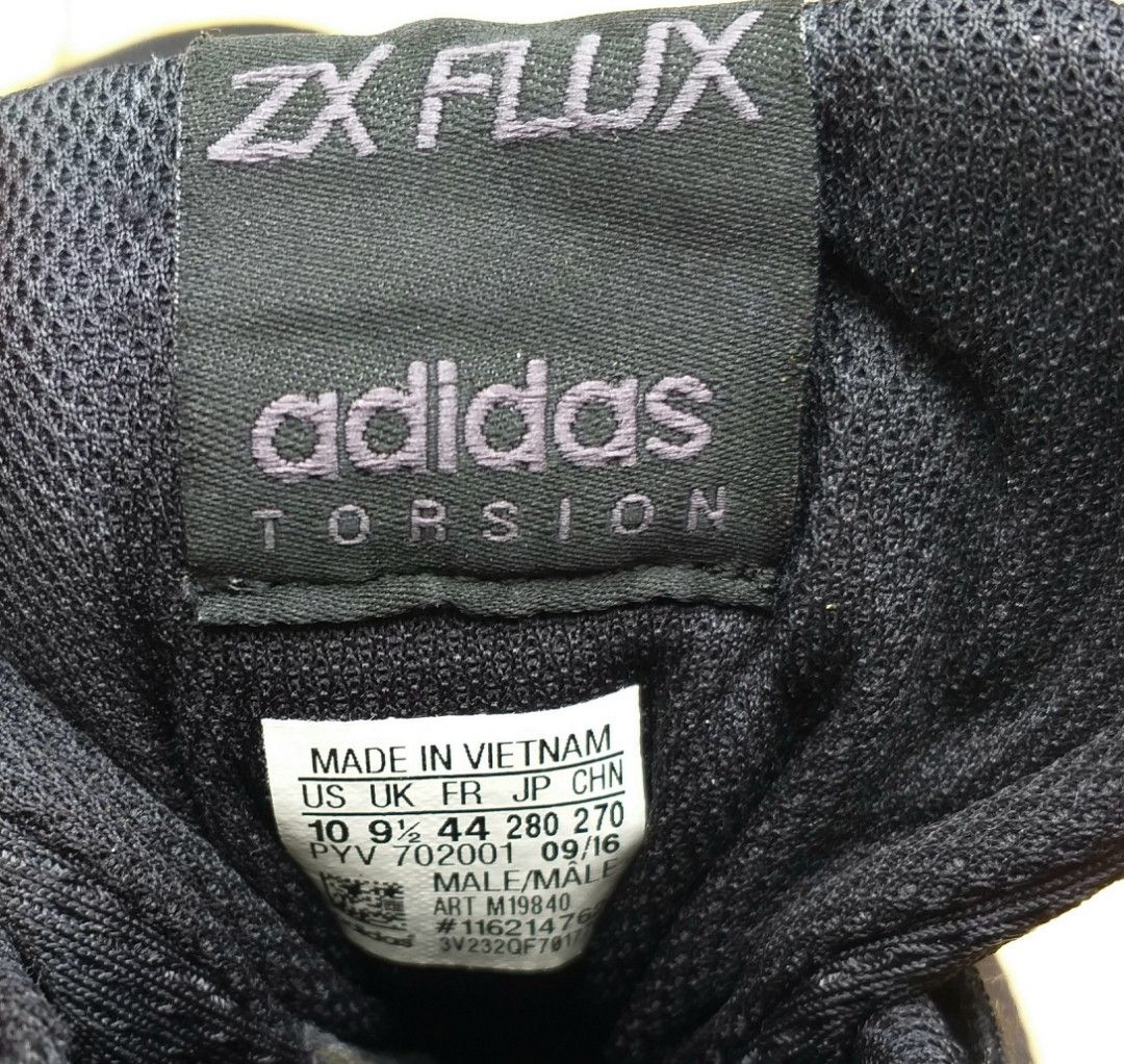 複数個口用❸ adidas 休閒鞋ZX Flux, 他的時尚, 鞋類, 運動鞋、球鞋在旋轉拍賣