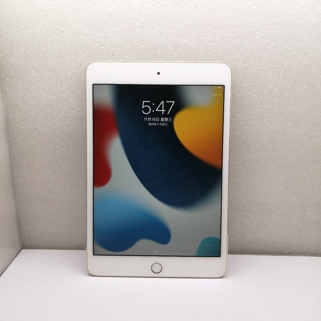 今季ブランド 【美品】iPad mini4 Wi-Fi 32GB Silver タブレット