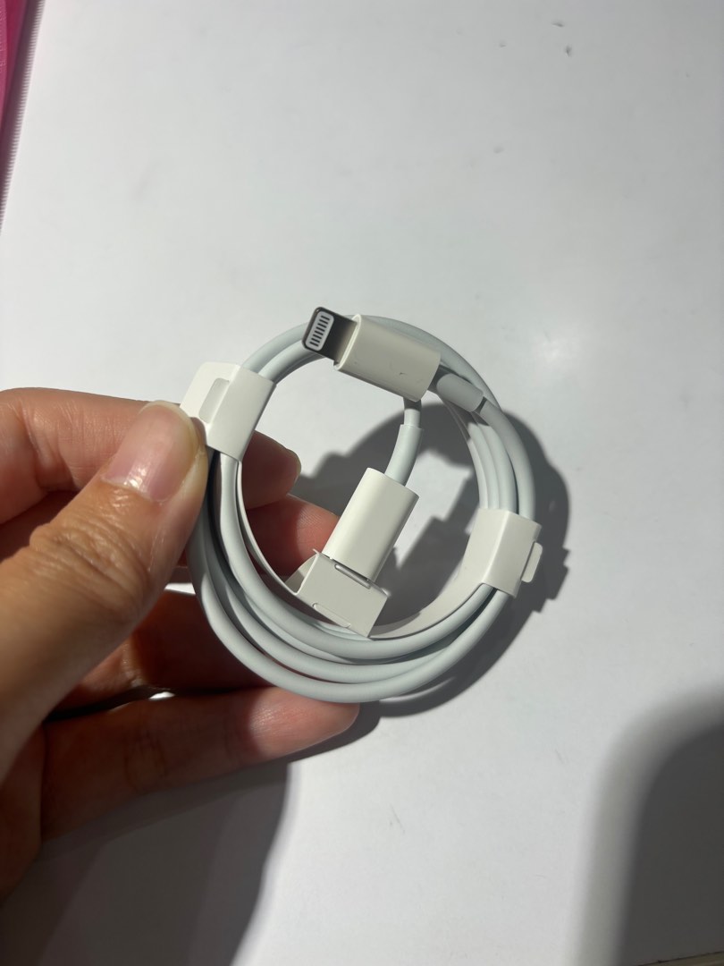Apple iPhone cable type C to lightning, Computers & Tech, Parts