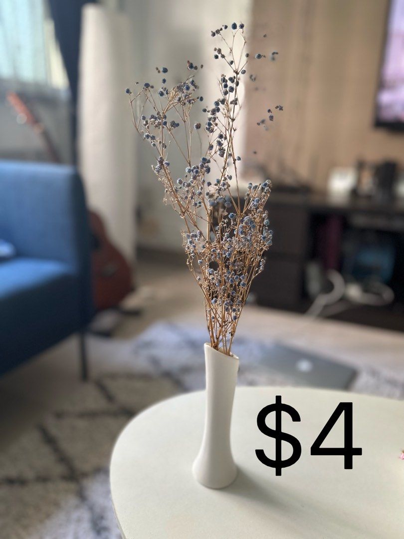 Artificial flowers with vases/ Real dried flowers with vases, Furniture