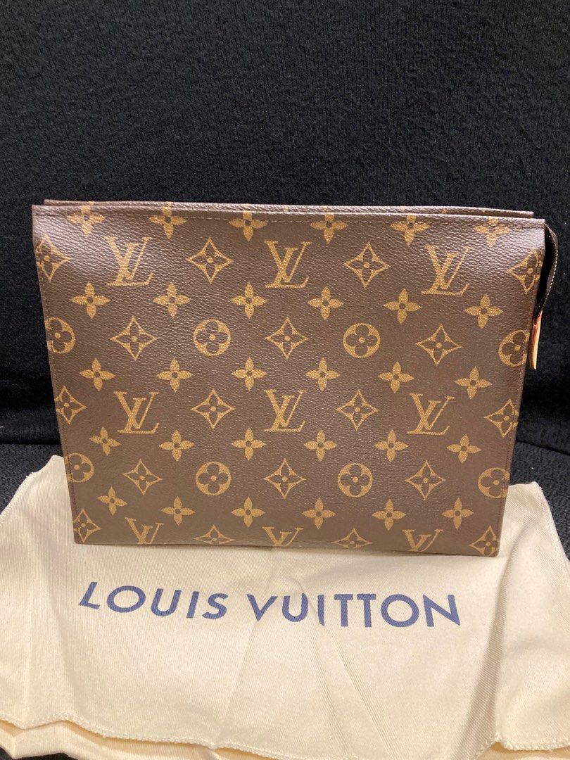 Louis Vuitton Toiletry 15 Review/Wear & Tear/What fits?? 