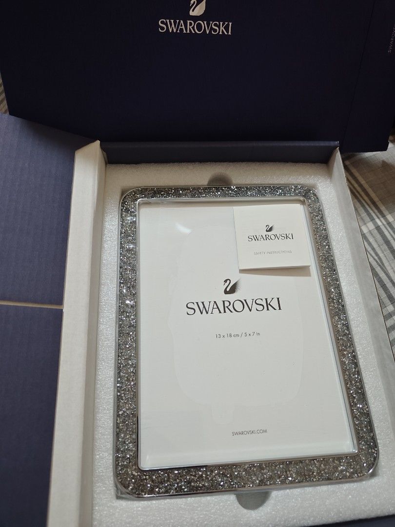 Authentic Swarovski Picture Frame, Luxury, Accessories on Carousell