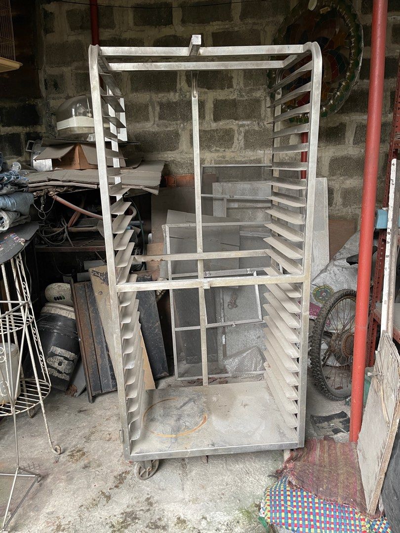 Baking Tray Trolley - Cooling Rack Shelf (Category: Bakeware) located in San Juan City. Submitted by vogueconsignmentph (Listing ID 1264531036, Image 2). Description: 23 layer Baking Rack Trolley - Bread Cooling Shelf Dimensions: 28x18x63 in Robust design. Ideal for bakers. Perfect for holding baking trays. Heavy duty & industrial grade. ✅Fast transaction ✅MOP: BPI/Gcash/COD.