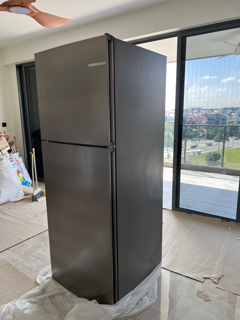Bosch brand new fridge price to go, TV & Home Appliances, Kitchen