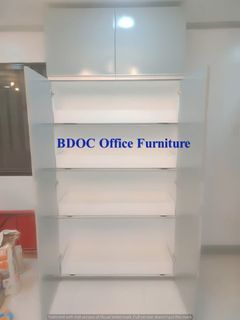Brand New Wardrobe Closet/ Cabinet/ Walk-in Closet/ Customized Cabinet/ Office Furniture/ Office Partitions