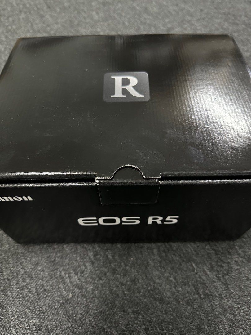 Canon eos r5 body (import), Photography, Cameras on Carousell