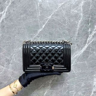 ❌SOLD!❌ Beautiful and Popular!🌈 Chanel Gabrielle Bag Medium size (28cm) in  Black leather and 3 HW