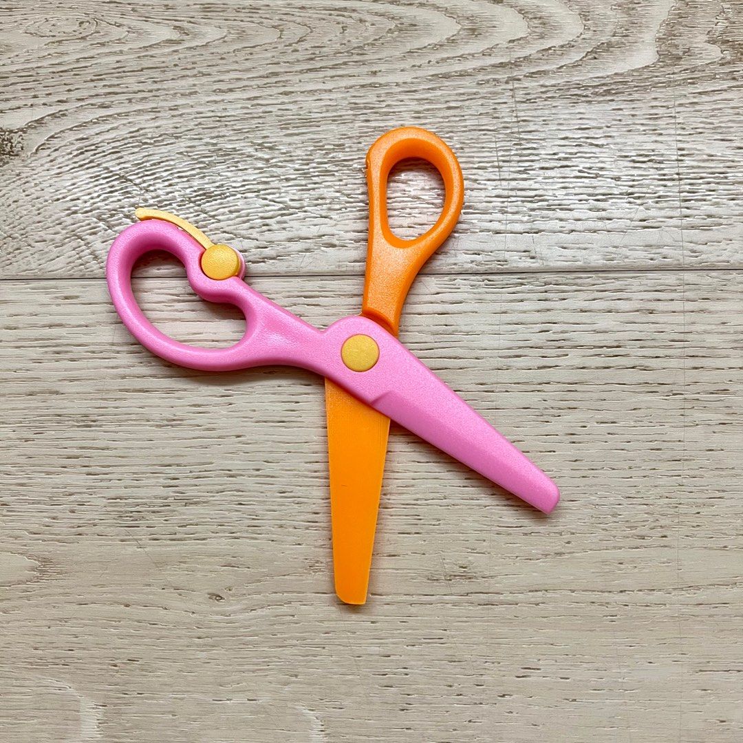 Child Friendly Craft Scissors, Hobbies & Toys, Stationery & Craft, Art ...