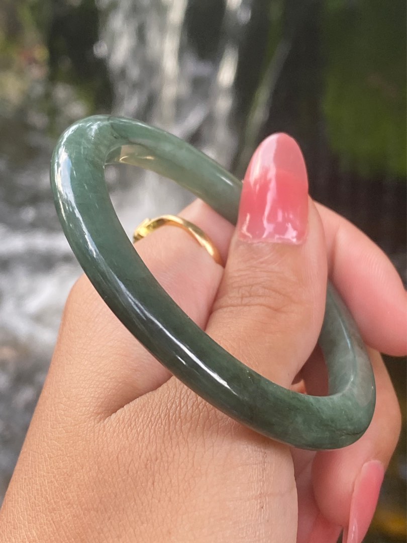 Jadeite bangles 2025 sale
