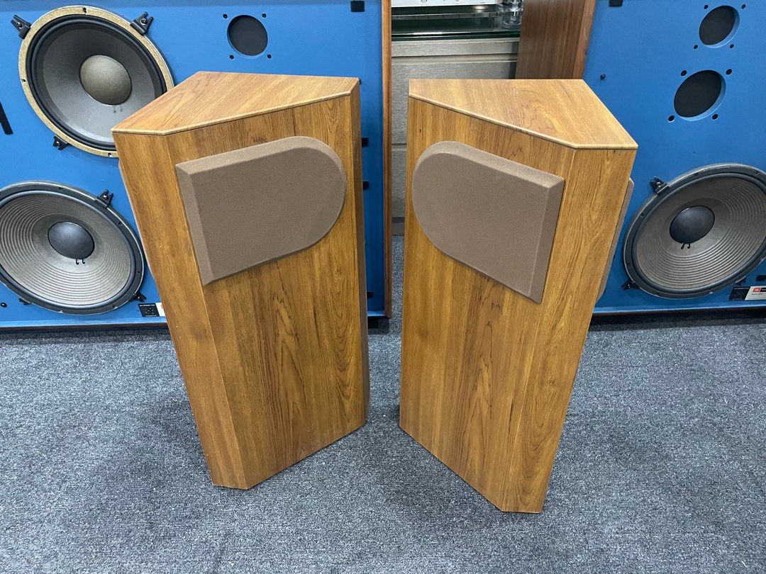 Bose direct top reflecting speakers 401