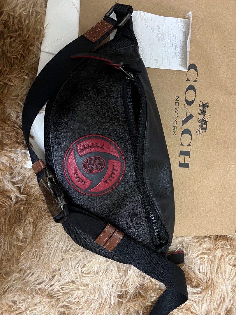 Coach x 2025 naruto sling bag