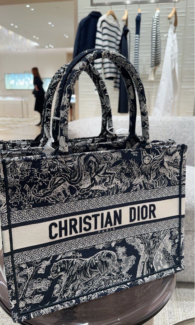 Christian dior navy blue bag best sale