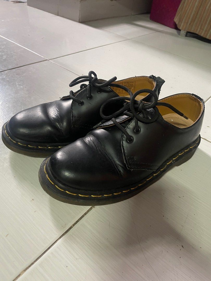 Dr Martens 1461 (Category: Boots) located in Antipolo. Submitted by straub (Listing ID 1265735716, Image 1). Description: Dr. Martens 1461 24cm With flaw see pictures but di kita if you’re wearing pants No box.