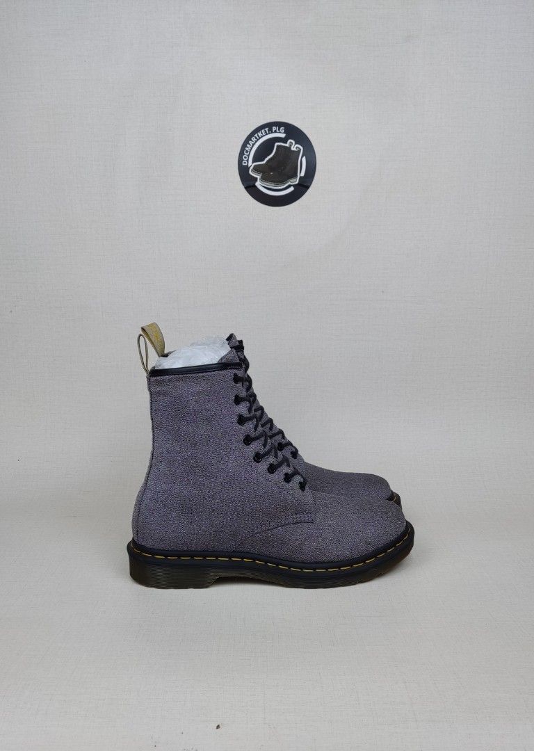 Vegan castel hot sale doc martens
