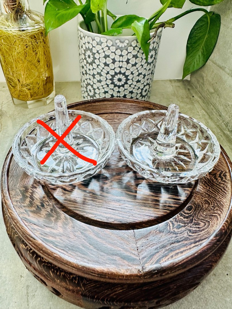 Vintage ring holder shop