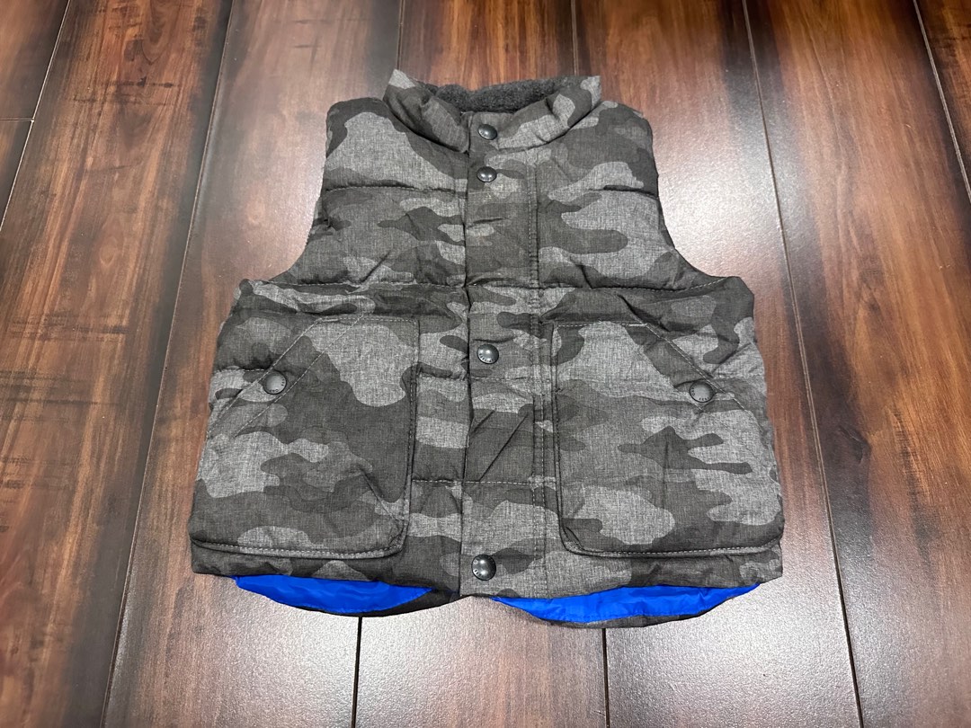 Gap online boys vest