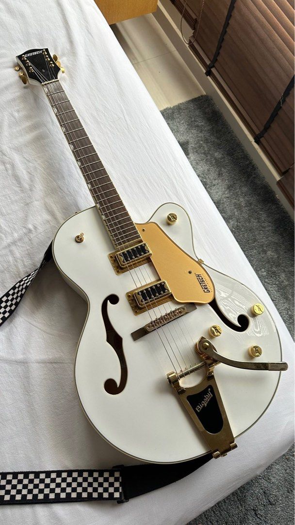 Gretsch shop g5420tg white