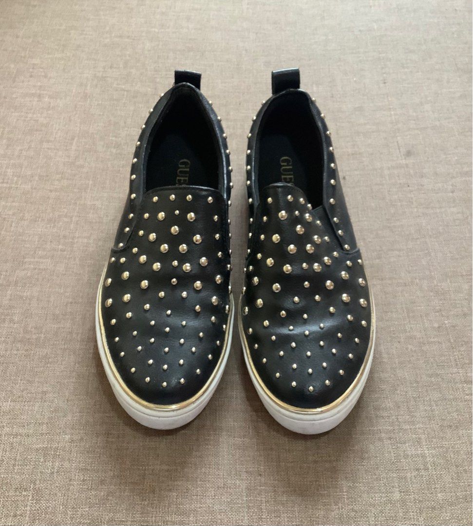 Guess Slip on shoes Women s Fashion Footwear Slippers and slides on Carousell