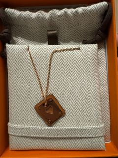 （分類：）位於 。 由 caarrooll 提交（商品編號 1265860275，圖片 1）。簡介： 。