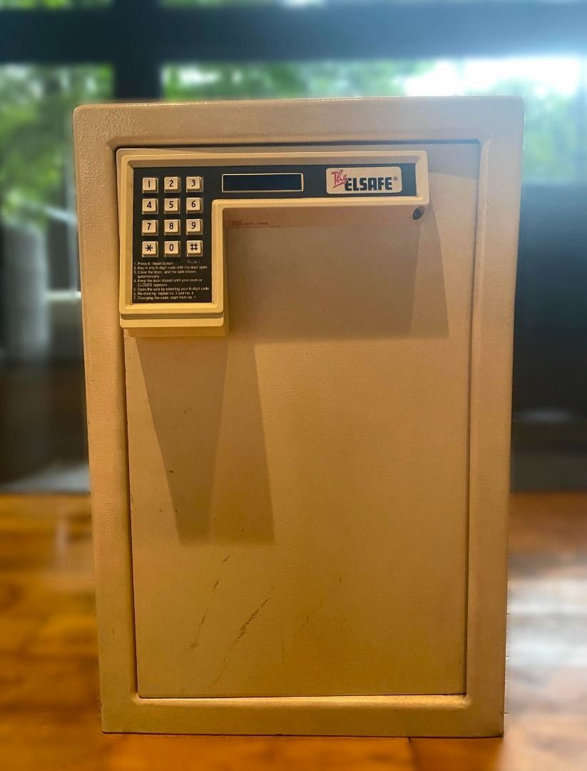 Elsafe Safety Deposit Box, Furniture & Home Living, Security & Locks