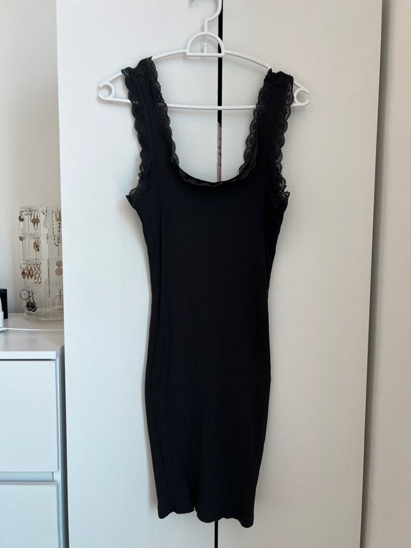 H&M Lace-Trimmed Ribbed Dress, Women's Fashion, Dresses & Sets, Dresses on Carousell H&M Lace-Trimmed Ribbed Dress, Women's Fashion, Dresses & Sets, Dresses on Carousell