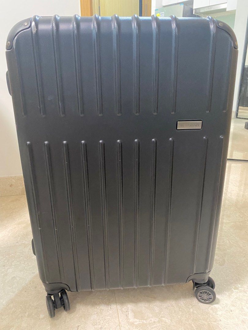 Hush puppies luggage 25 inch black hard case 4 x double wheel