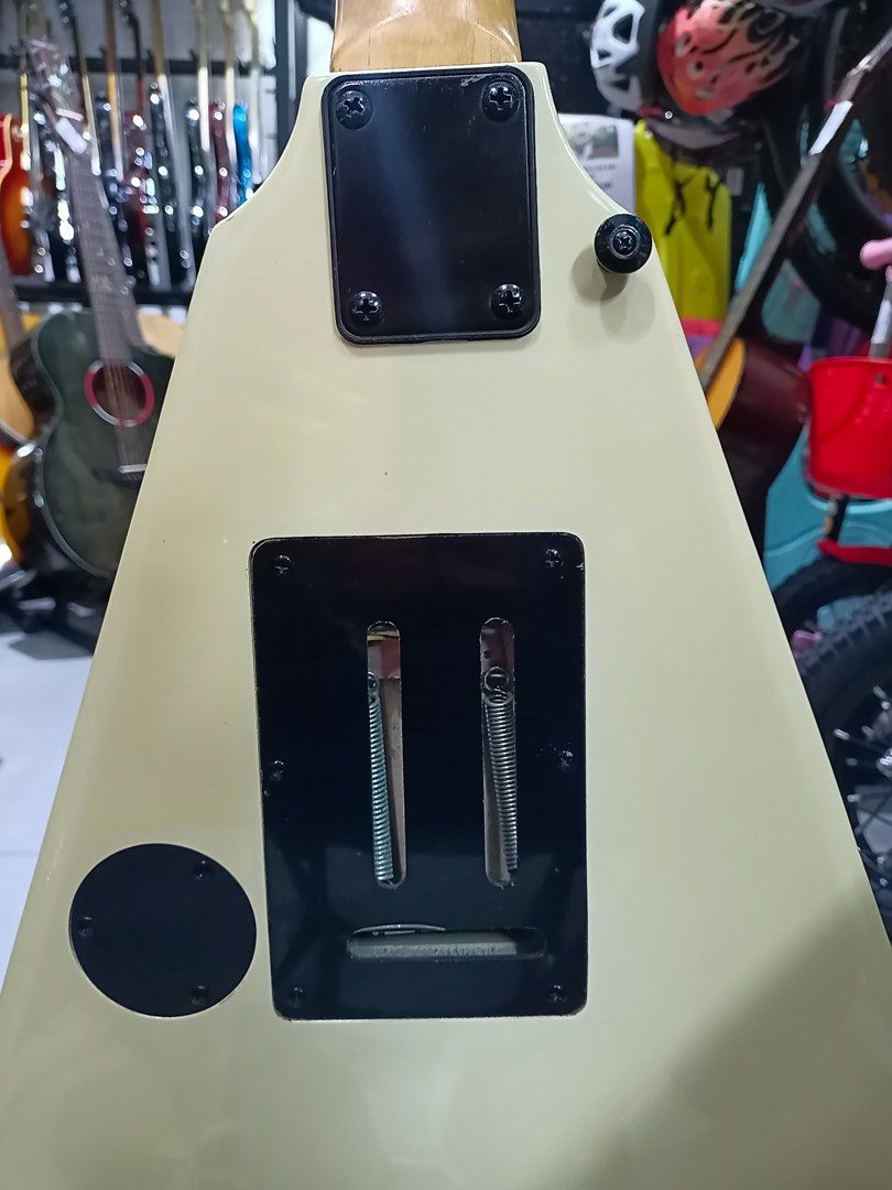 IBANEZ V GUITAR ELECTRIC, Hobbies & Toys, Music & Media, Music Scores