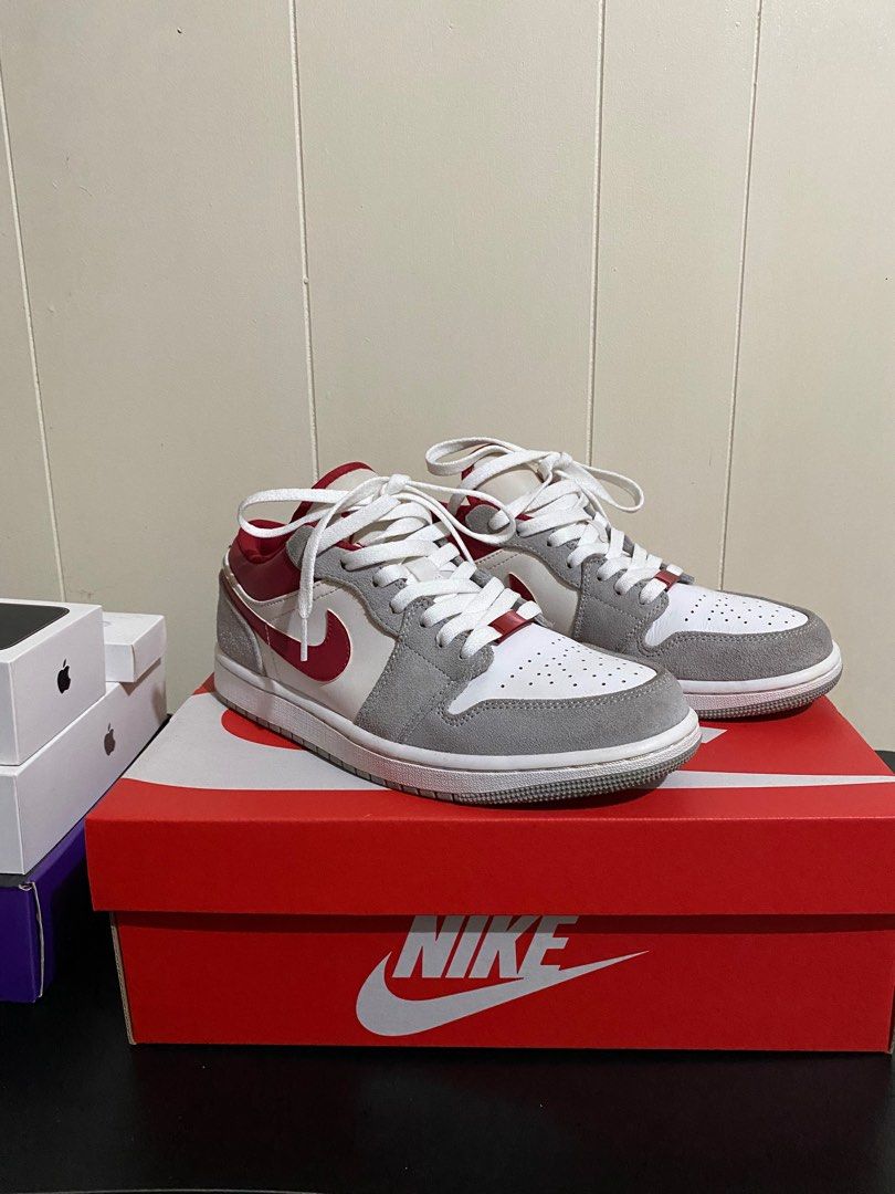j1 gym red