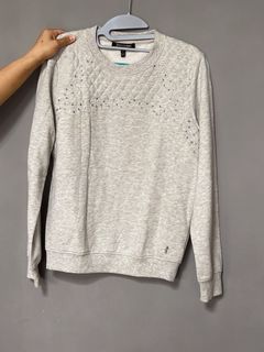 Cheap white sweater hotsell