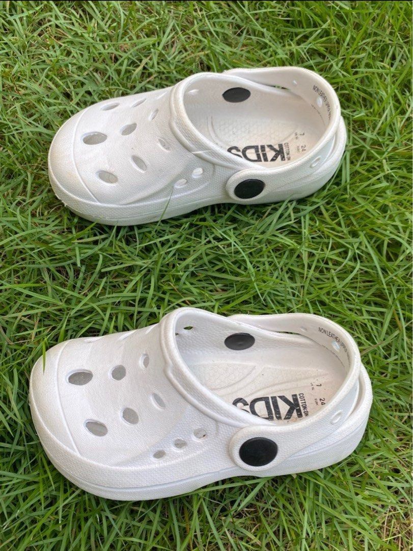 Cotton on deals kids crocs