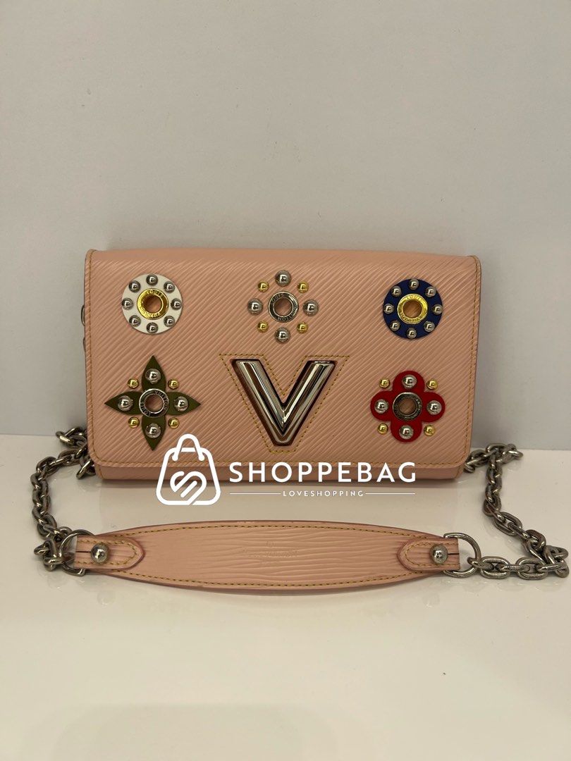 Twist long chain wallet leather crossbody bag Louis Vuitton Pink in Leather  - 21475851