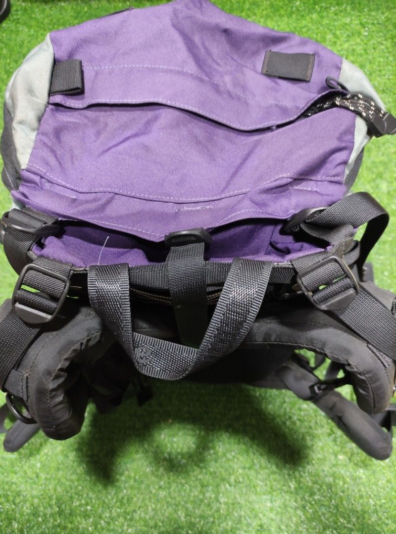 LOWE ALPINE, Men's Fashion, Bags, Backpacks on Carousell