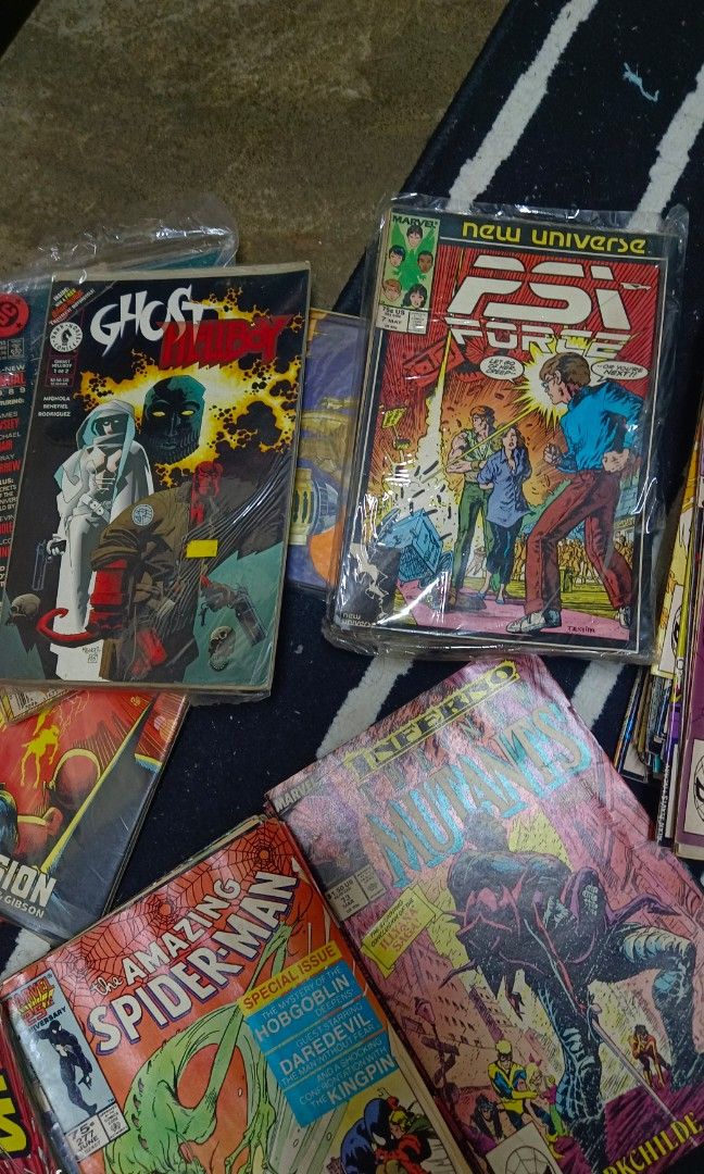 Marvel comics & DC comics, Hobbies & Toys, Books & Magazines, Comics & Manga on Carousell