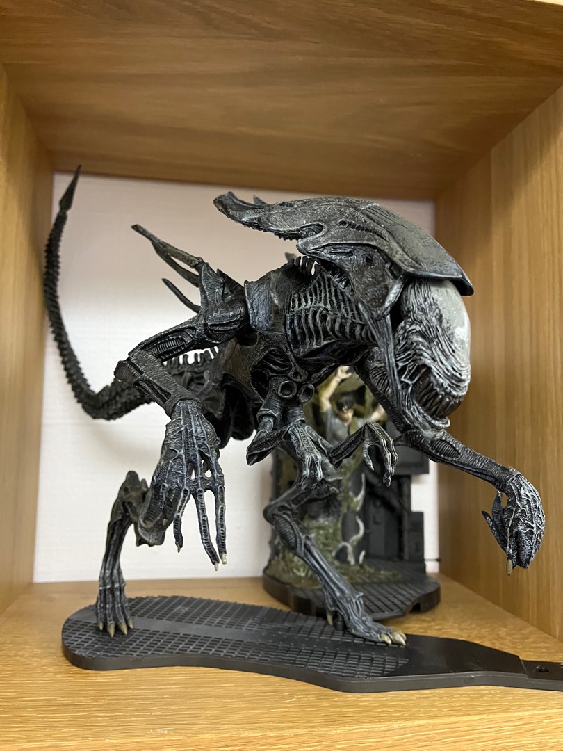 Mcfarlane alien queen deluxe, Hobbies & Toys, Toys & Games