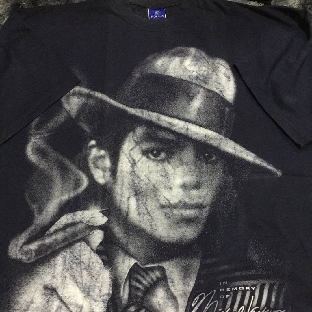 Michael Jackson Tshirt (Category: Tshirts & Polo Shirts ) located in Taguig. Submitted by thethriftermadness (Listing ID 1265827062, Image 1). Description: Michael Jackson 2XL 27.5 x 33.