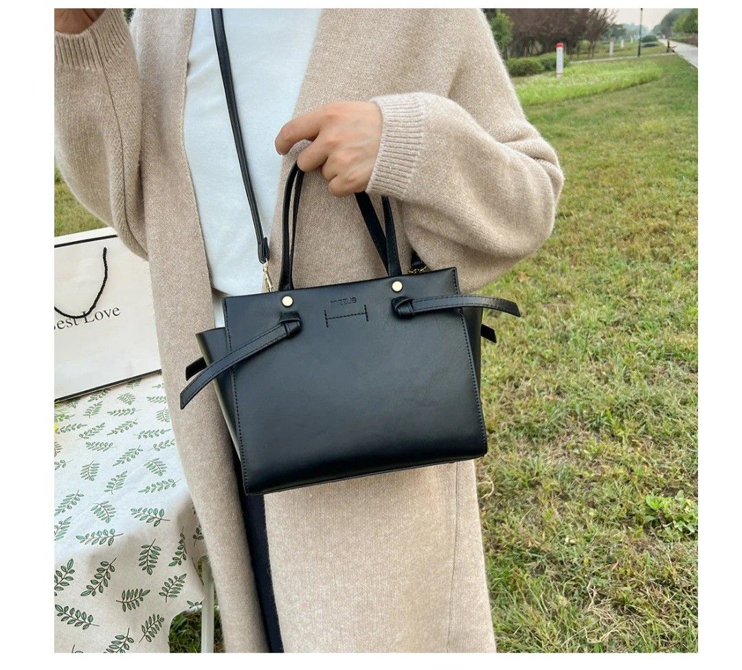 Mizzue Sling Bag