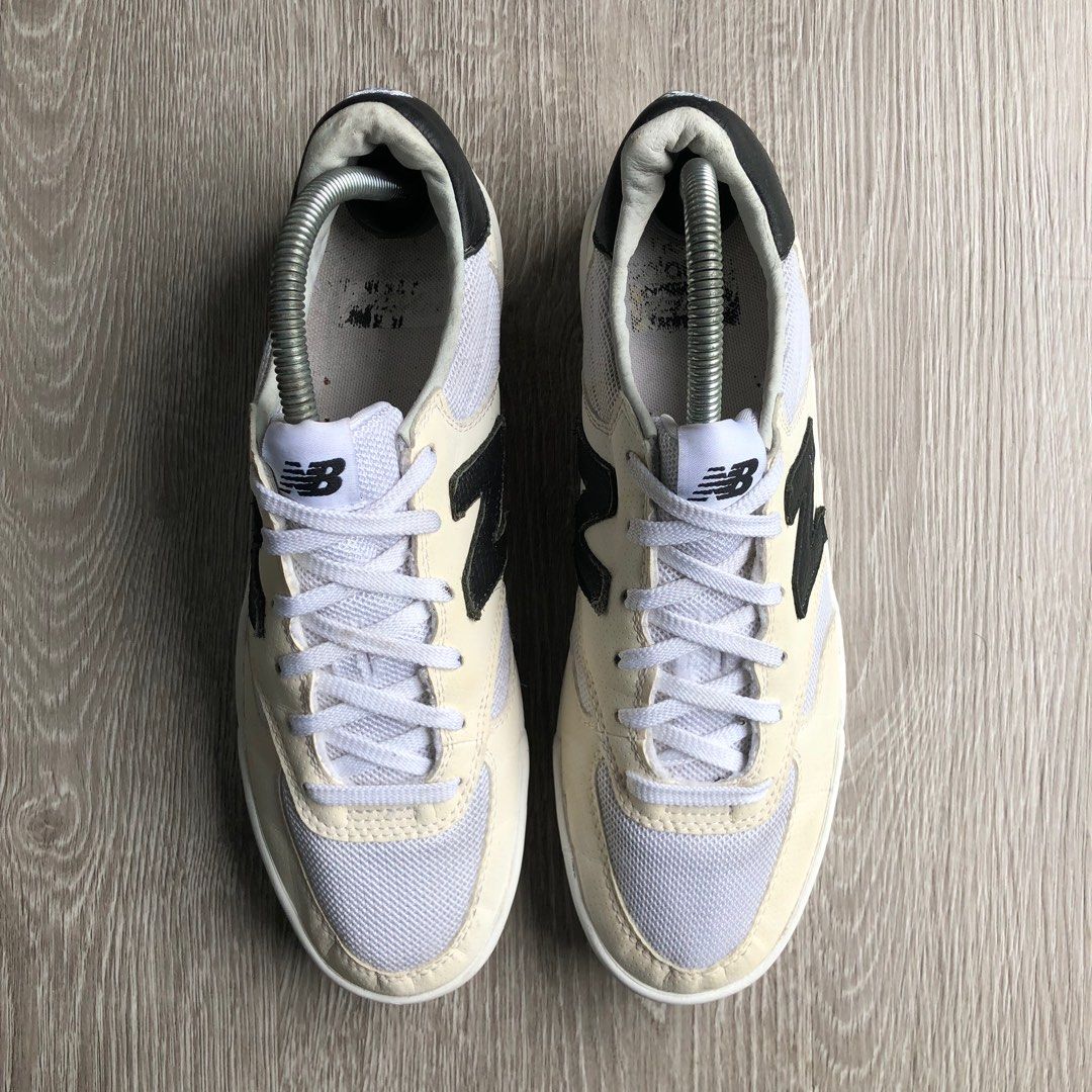 NEW BALANCE 300 7.5 UK