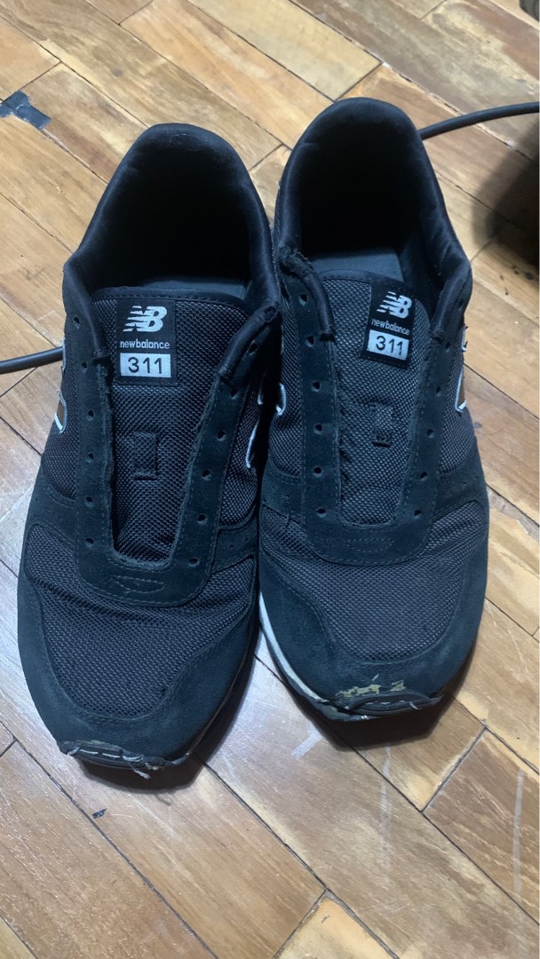 Sepatu New Balance 311