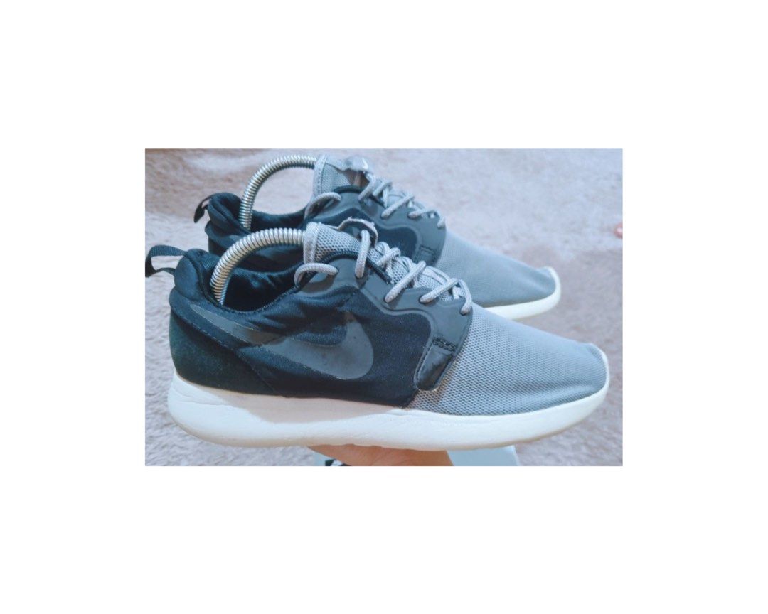 Roshe run best sale men