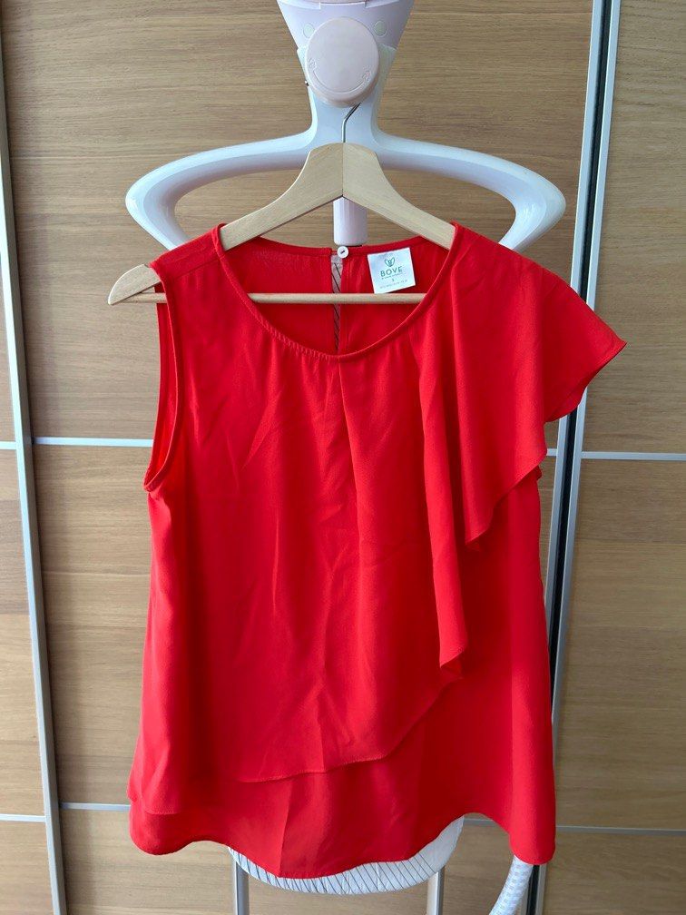 Nursing maternity Bove red top